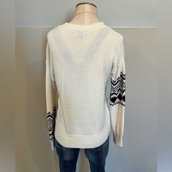 NWT Olivia Sky cardigan is great for an extra layer of warmth and is a small. - Picture 5 of 5